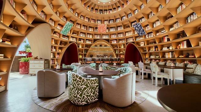 루이비통 레스토랑 '르 카페 루이비통(Le Café Louis Vuitton)' 모습/사진=루이비통 제공, 뉴시스