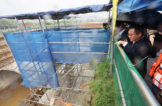 이달 4일 감전사고가 난 포스코이앤씨의 고속도로 건설현장. [연합뉴스]