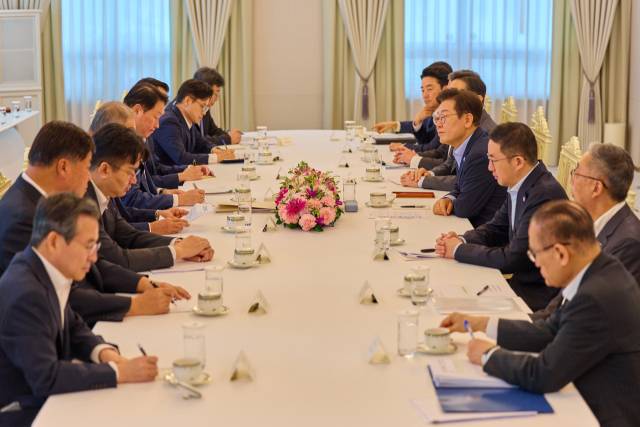 이재명 대통령이 19일 서울 용산 대통령실 청사에서 미일 순방 경제인 간담회를 하고 있다. 연합뉴스