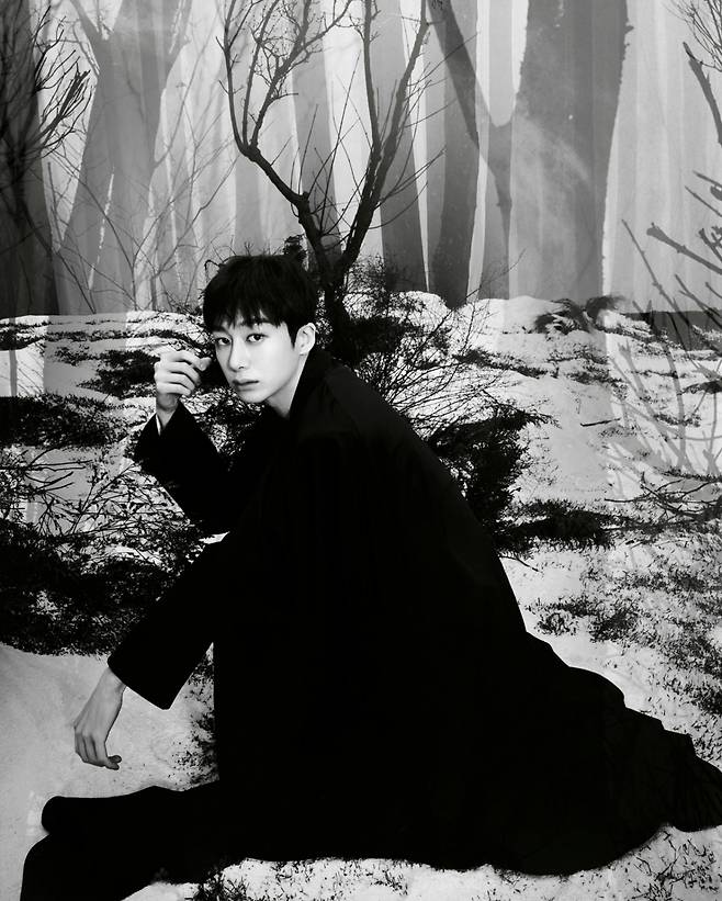 24일 시구자 몬스타엑스 형원. /사진=KIA 타이거즈 제공