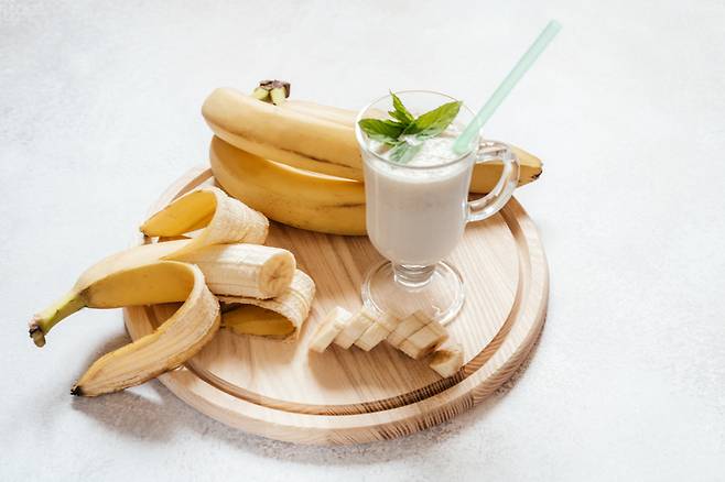 바나나는 천연 탄수화물과 비타민 B군을 함유해 아침 시간대 부드러운 에너지 상승 효과를 준다. [사진=게티이미지뱅크]