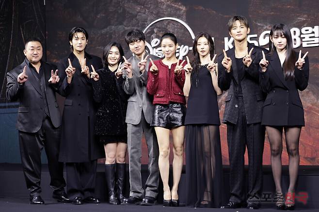 디즈니+·KBS 2TV 공동 편성작 '트웰브' 제작발표회에 참석한 마동석, 박형식, 레지나 레이, 성유빈, 안지혜, 이주빈, 서인국, 강미나. 25.8.20 ⓒ이혜영 기자 lhy@hankooki.com