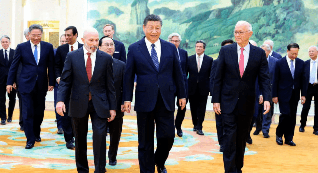 중국은 일반 데이터는 개방하면서도 국가 경쟁력과 직결되는 데이터는 철저히 통제하는 이중 구조를 유지하고 있다. (사진=중국 신화통신)