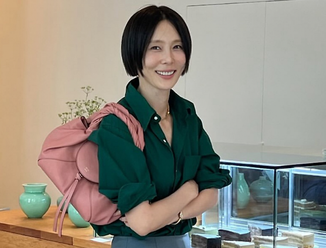 펜디백 홍보 중인 방송인 김나영 씨. 김나영 SNS.