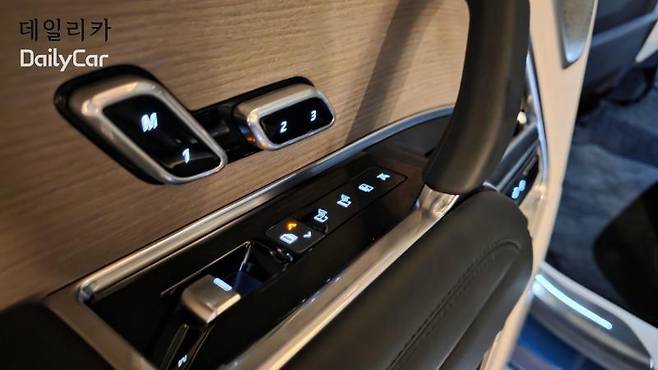 랜드로버 레인지로버 AB p550e SWB