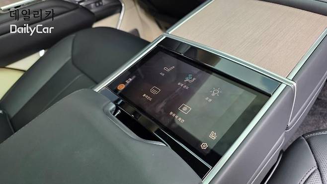 랜드로버 레인지로버 AB p550e SWB