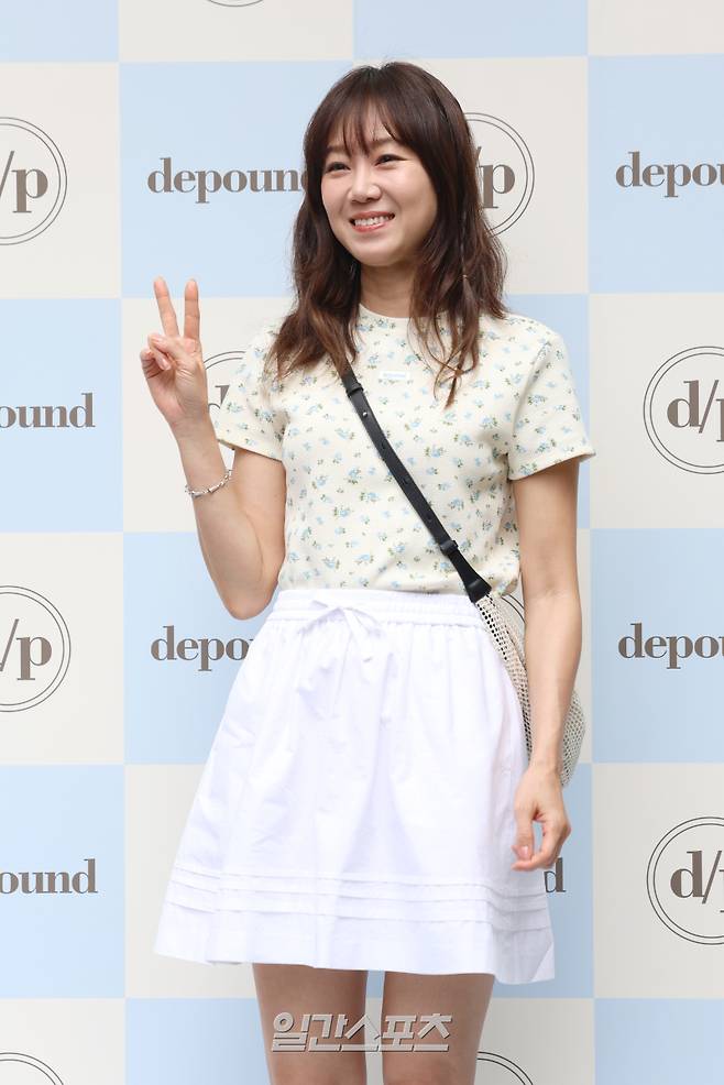 배우 공효진이 18일 오전 서울 용산구 한남동에서 열린 한 패션 브랜드 포토월 행사에 참석해 포즈를 취하고 있다. 서병수 기자 qudtn@edaily.co.kr /2025.04.18/