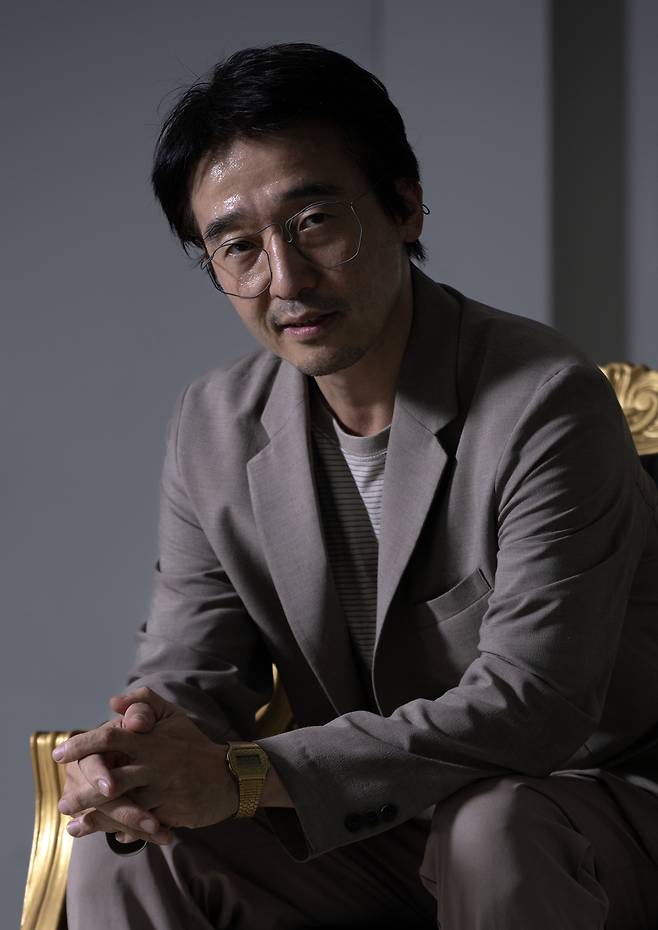 Jeski Social Campaign CEO Yi Je-seok poses for a photograph at his office in Ilsan. (Im Se-jun/The Korea Herald)