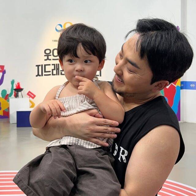 유병재, 최홍만 품에 안긴 유이진 / 유이진 인스타그램