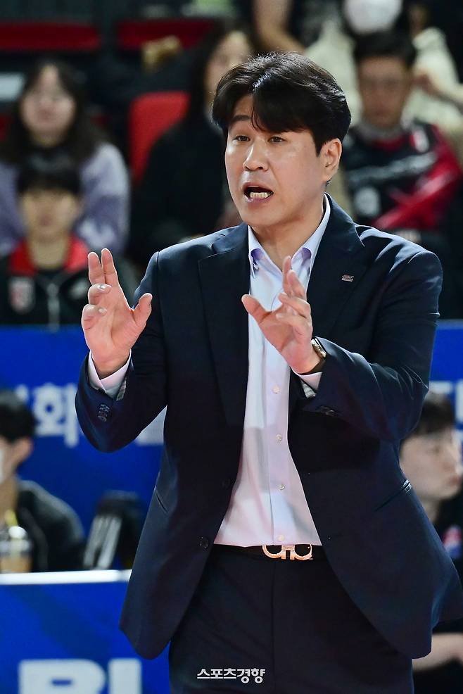 김종민 한국도로공사 감독. KOVO 제공