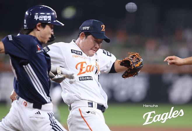 ▲ 수비에서 불안한 모습을 보여준 주현상 ⓒ한화이글스