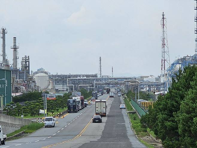지난 4일 전남 여수국가산업단지 여천NCC공장 전경.(사진=김은경 기자)