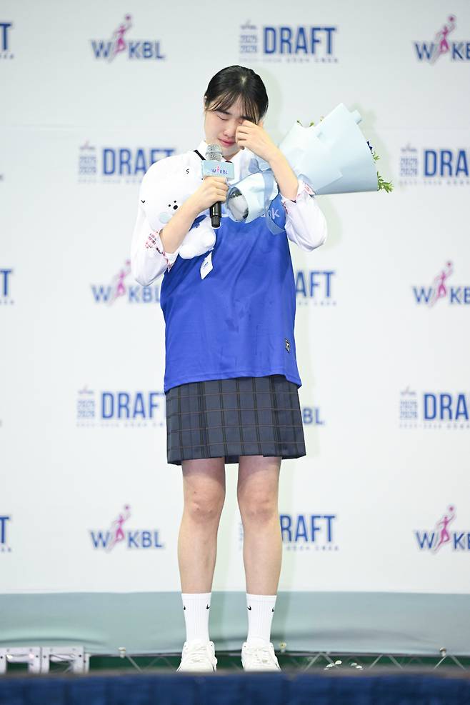 2025~26 여자프로농구(WKBL) 신인 드래프트 전체 1순위로 지명된 이가현. 사진=WKBL
