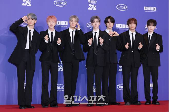 엔시티 드림(NCT DREAM) 마크, 런쥔, 제노, 재민, 지성, 해찬, 천러가 14일 오전 서울 송파구 롯데시네마 월드타워점에서 열린 정규 5집 'Go Back To The Future(고 백 투 더 퓨처)' 발매 기념 포토콜 행사에 참석해 포즈를 취하고 있다. 서병수 기자 qudtn@edaily.co.kr /2025.07.14/