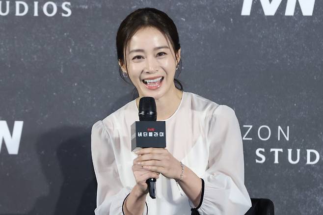 인사말하는 김태희/사진=연합뉴스