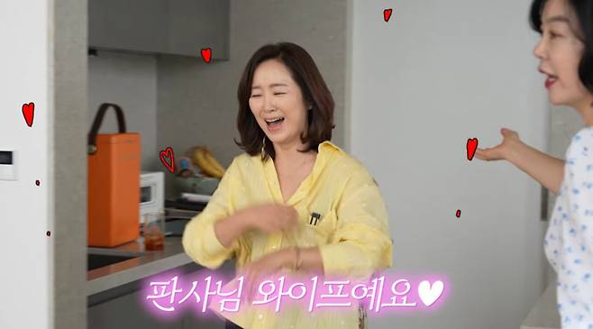 방송인 최화정(64)이 배우 윤유선(56)의 남편을 언급했다. /사진=유튜브 영상 갈무리