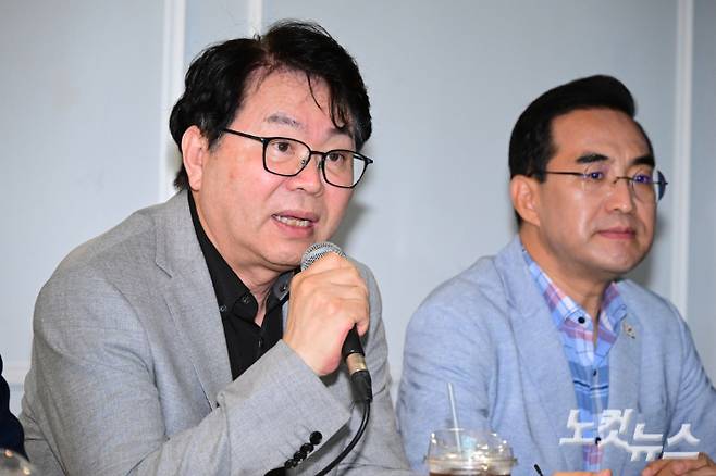 국정기획위원회의 이한주 위원장. 류영주 기자