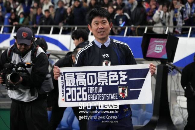 ▲ 2026 북중미 월드컵 우승이란 원대한 목표를 내건 일본축구가 약 10개월 앞으로 다가온 대회 준비에 여념이 없다. 월드컵 개최국인 멕시코, 미국과 평가전 일정을 차례로 잡은 데 이어 그간 상대적으로 약세를 보인 남미국과 만남에도 대비해 오는 10월 파라과이, 브라질과 친선경기를 확정했다.