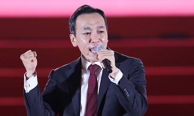 김민수 국민의힘 최고위원 후보가 22일 오후 충북 청주시 오스코에서 열린 국민의힘 제6차 전당대회에서 비전 발표를 하고 있다. 뉴스1