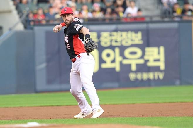 ▲ 위즈덤은 1루와 3루를 번갈아가며 지키며 수비적인 측면에서도 가치를 보여주고 있다 ⓒKIA타이거즈