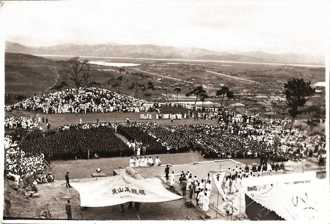 올해로 제71회를 맞이하는 백제문화제의 과거 행사 모습.