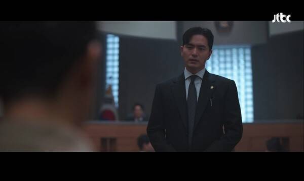 사진=JTBC '에스콰이어' 방송 영상 캡처&nbsp;