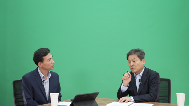 김영배 민주당 의원이 지난 22일 '소종섭의 시사쇼'에 출연해 인터뷰 하고 있다.