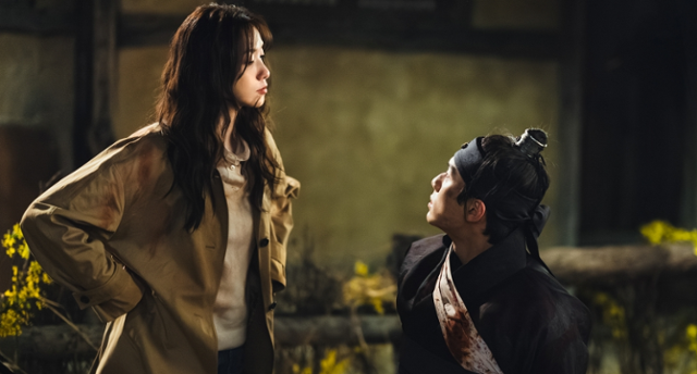 '폭군의 셰프'는 최고의 순간 과거로 타임슬립한 셰프가 최악의 폭군이자 절대 미각의 소유자인 왕을 만나며 벌어지는 일들을 그렸다. tvN 제공