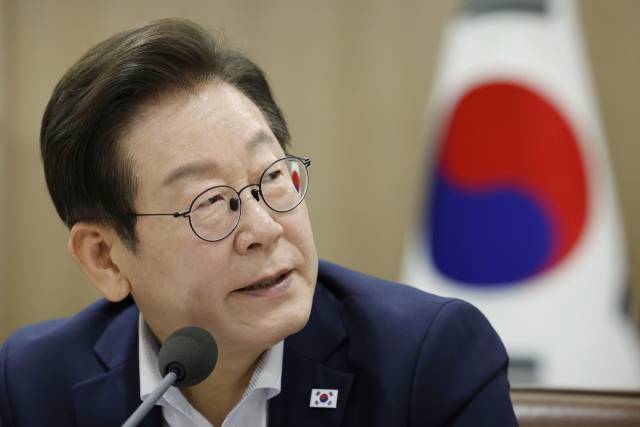 이재명 대통령이 22일 서울 용산 대통령실에서 열린 제1회 국가과학기술자문회의 전원회의에서 발언하고 있다. [대통령실통신사진기자단]