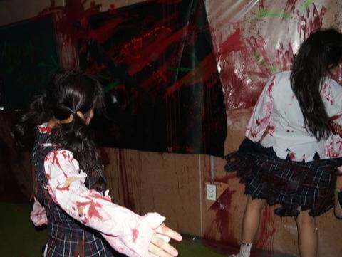 2025 송도맥주축제 공포체험 '피의 교실' [사진=이장원 기자]