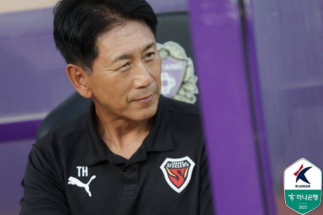 포항을 이끄는 팀 레전드 출신 박태하 감독 (한국프로축구연맹 제공)