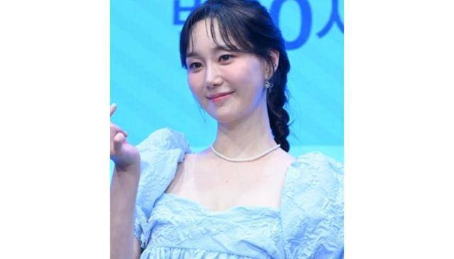 배우 이유영이 결혼식을 앞두고 있다. 이유영 SNS
