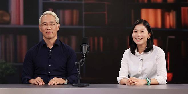 리처드 장 스트랫마인즈 대표(왼쪽)와 서머 킴 파트너.  한주형 기자