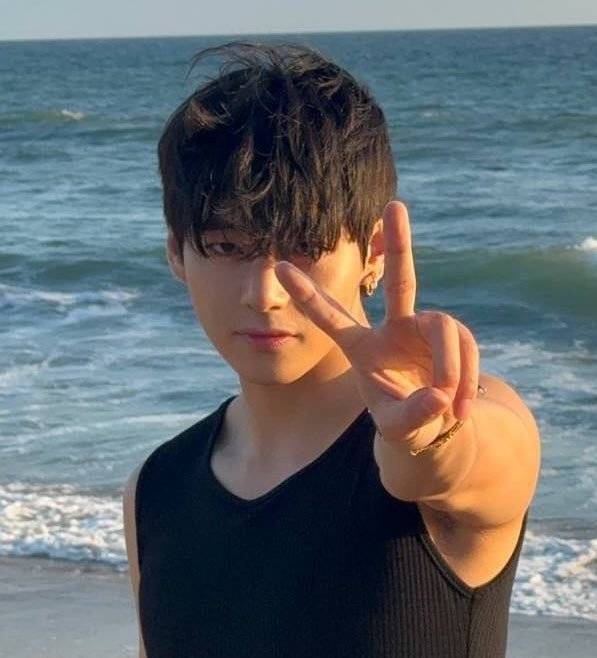 뷔 SNS