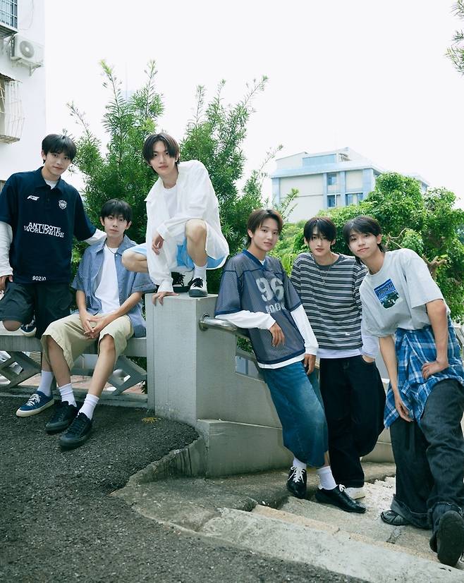 뻔푸소년CIIU. 사진 | JYP CHINA