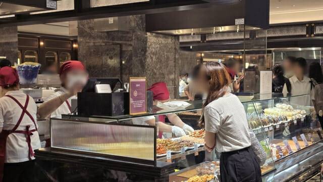 신세계백화점 강남점이 26일 '프리미엄 델리 전문관'을 개점했다.