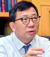 이원덕 국민대 일본학과 교수