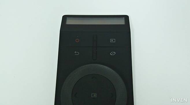 ▲ 마찬가지로 태양전지로 동작합니다