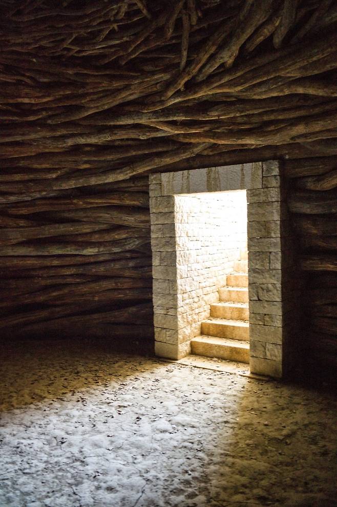 앤디 골즈워디의 ‘오크 룸’ / 사진. ©Andrew Pattman