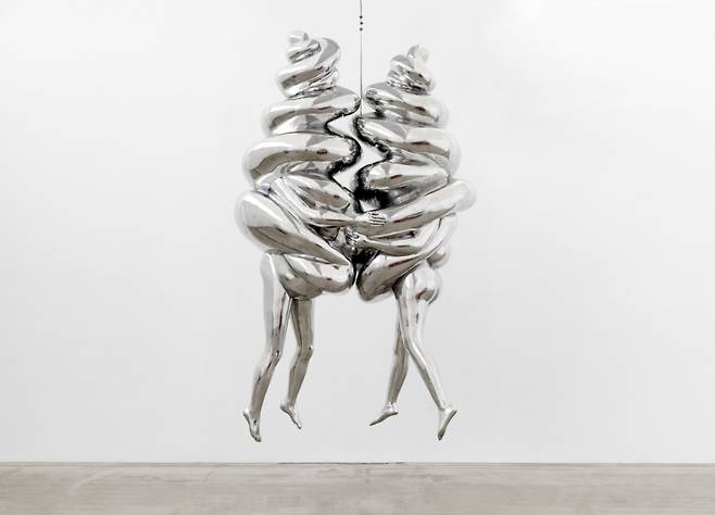 루이즈 부르주아의 작품 '연인'. Louise Bourgeois, The Couple, 2003, photo by Jonathan Leijonhufvud. / 사진 = 삼성문화재단 제공