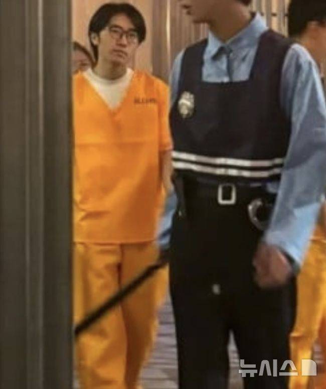 [뉴시스]중국에서 최근 성행하는 감옥 체험 바.(사진=사우스차이나모닝포스트)