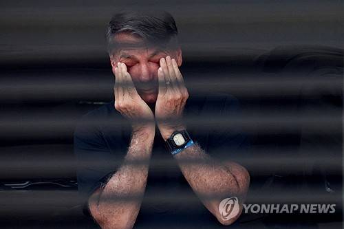 가택연금 중인 자이르 보우소나루 전 브라질 대통령 [로이터 연합뉴스 자료사진]