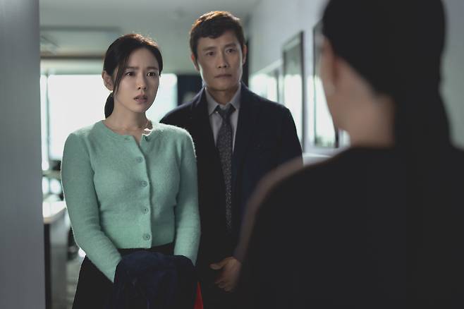 ‘어쩔수가없다’ 속 한 장면.&nbsp;CJ ENM 제공