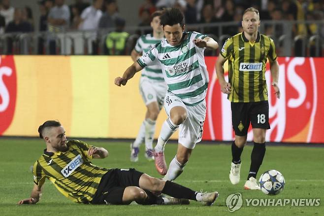 카이라트와의 경기에 나선 양현준 [AP=연합뉴스]