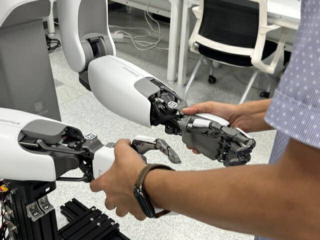 휴머노이드 알렉스의 손 (사진=지디넷코리아 신영빈 기자)