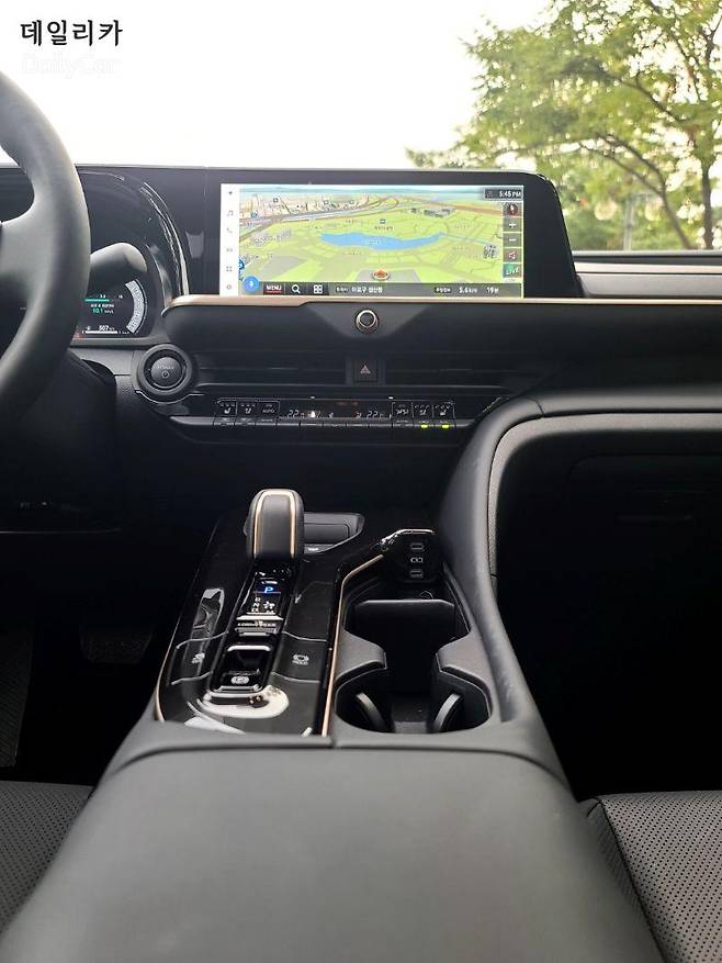 토요타 크라운 (센터페시아)