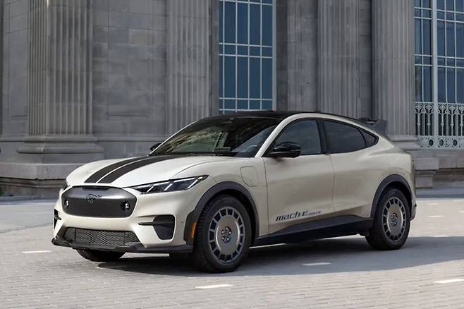 포드 머스탱 마하-E