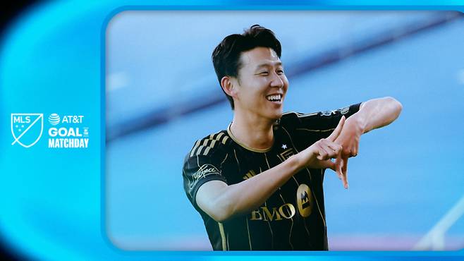 손흥민의 MLS 데뷔 득점이 이주의 골로 선정됐다. 사진은 24일 댈러스전 프리킥으로 선제골을 터뜨린 뒤 손가락으로 'LA'를 펼쳐 보이는 손흥민. 사진=MLS