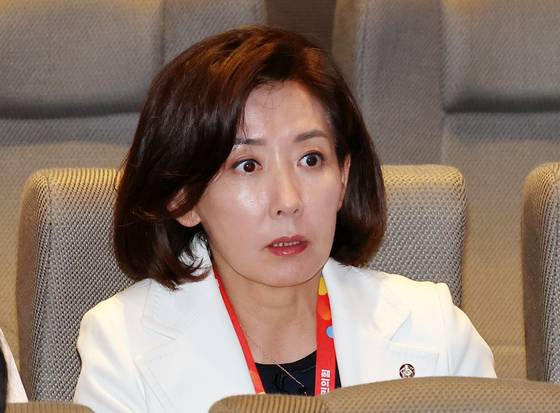 나경원 국민의힘 의원이 28일 인천국제공항공사 항공교육원에서 열린 2025 국민의힘 국회의원 연찬회에 참석해 있다. 연합뉴스