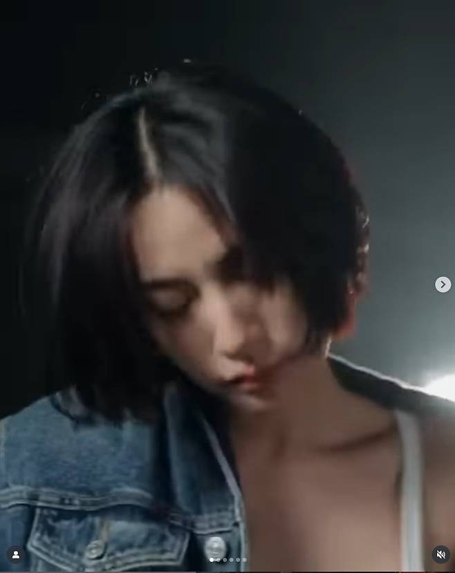 사진｜나나 인스타그램·캘빈클라인